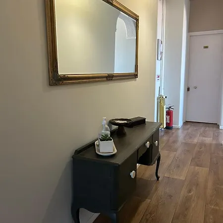 διεθνές זכארו