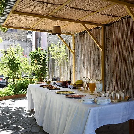 Hotel διεθνές *